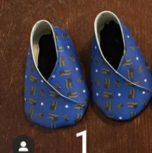 Thin blue line flag kimono baby shoes